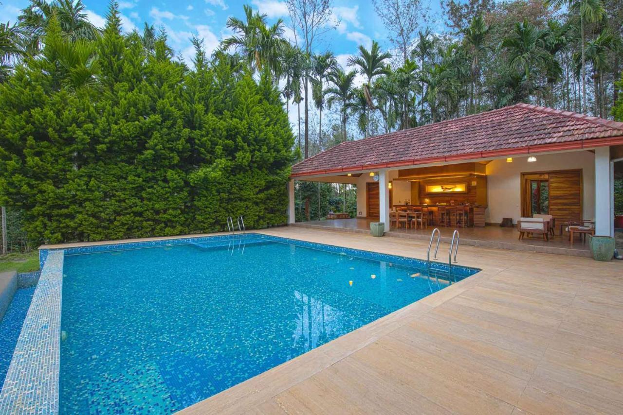 Stayvista At Tall Silver With Infinity Pool & Breakast Madikeri Bagian luar foto