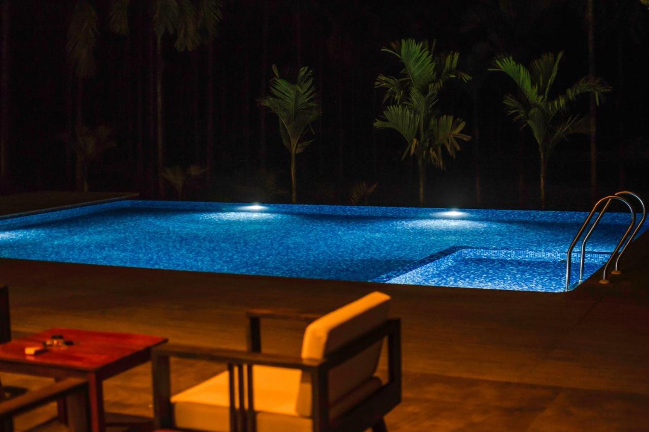 Stayvista At Tall Silver With Infinity Pool & Breakast Madikeri Bagian luar foto